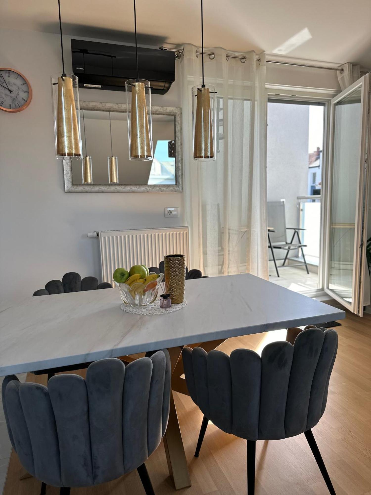 Apartman “Manhattan” Križevci Exterior foto